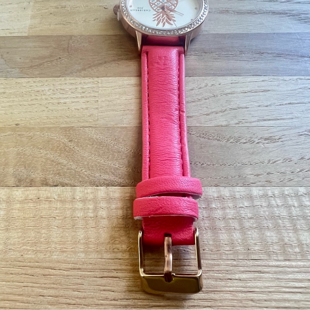 Caribbean Joe ladies pineapple pink strap fashion watch NEW BATTERY - Picture 5 of 8